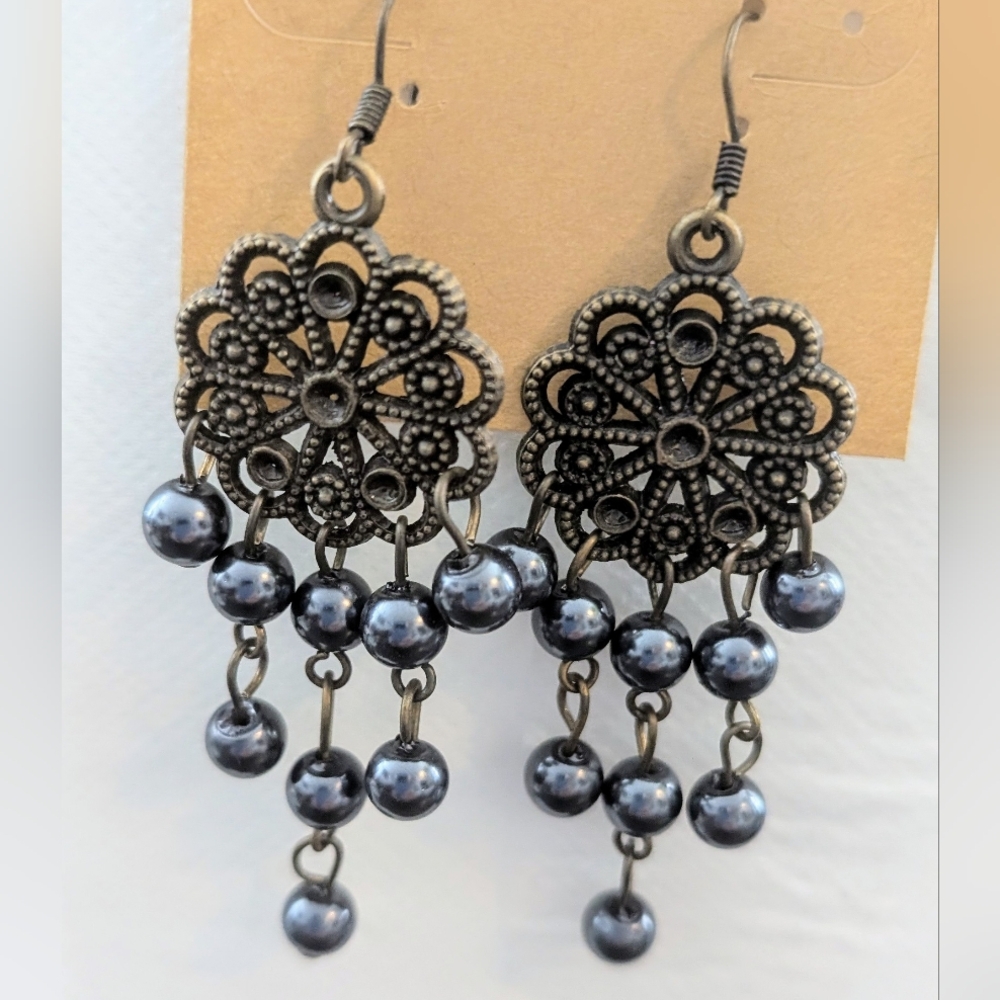 Dangle beaded earrings